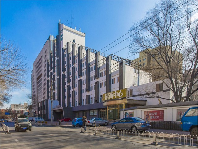 东营多层不锈钢屋面夹芯板施工